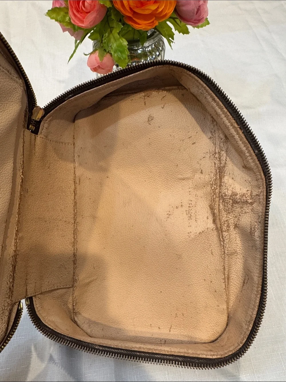 Louis Vuitton authentic louis